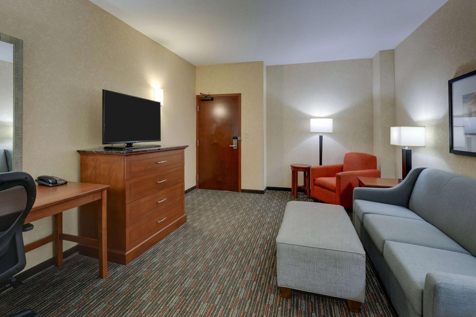 Drury Inn & Suites Charlotte Arrowood Экстерьер фото