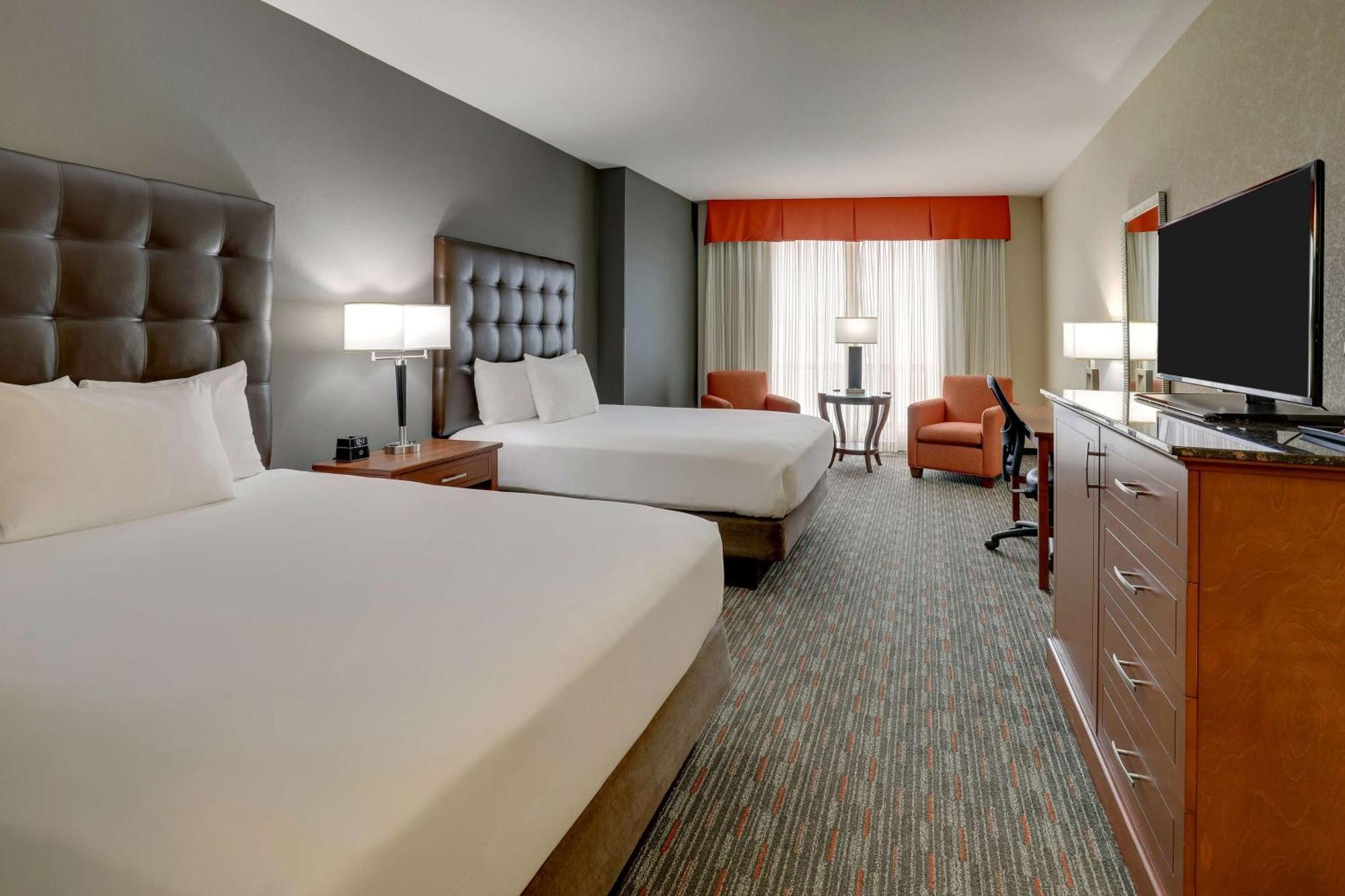 Drury Inn & Suites Charlotte Arrowood Экстерьер фото