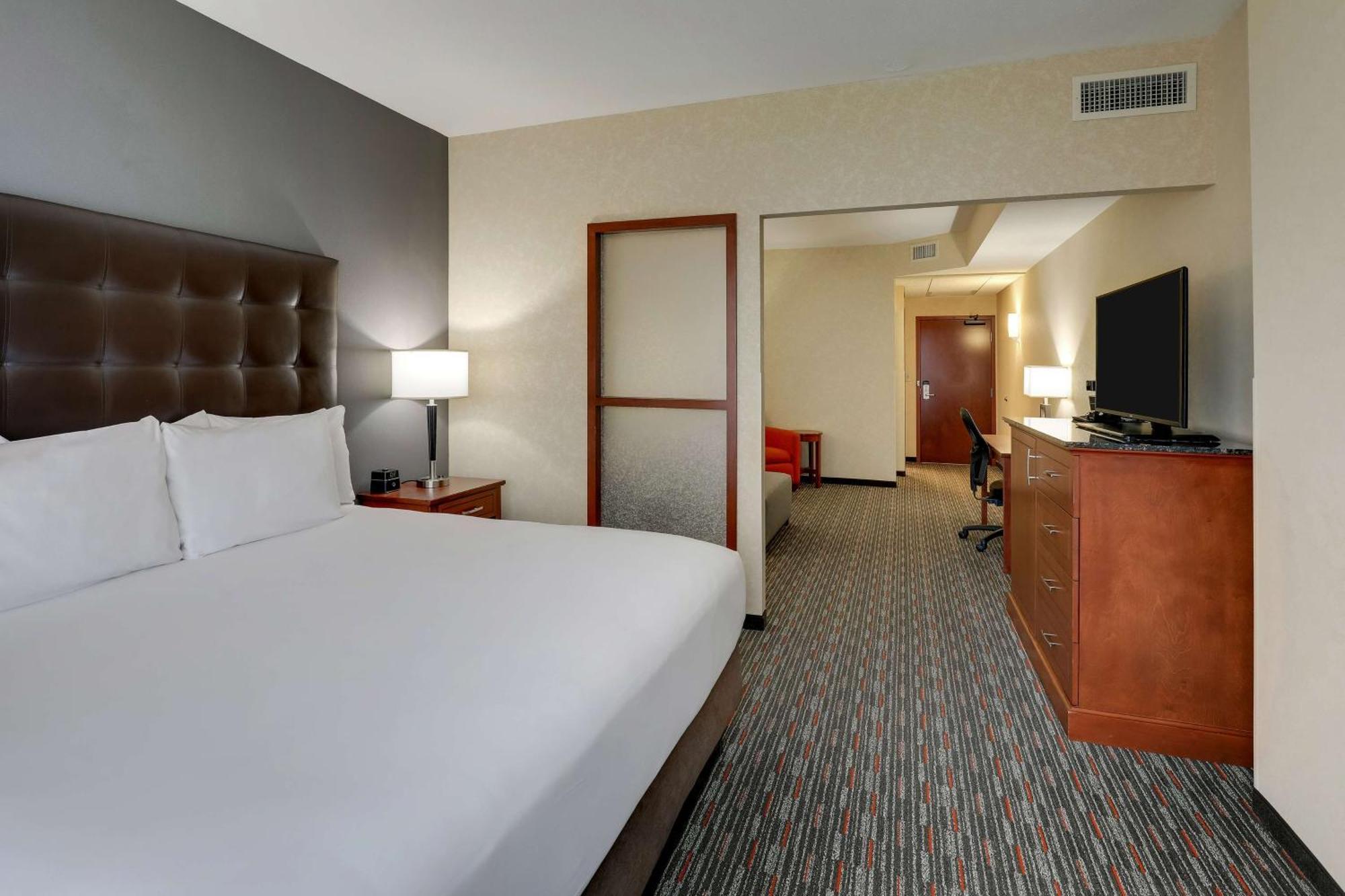 Drury Inn & Suites Charlotte Arrowood Экстерьер фото