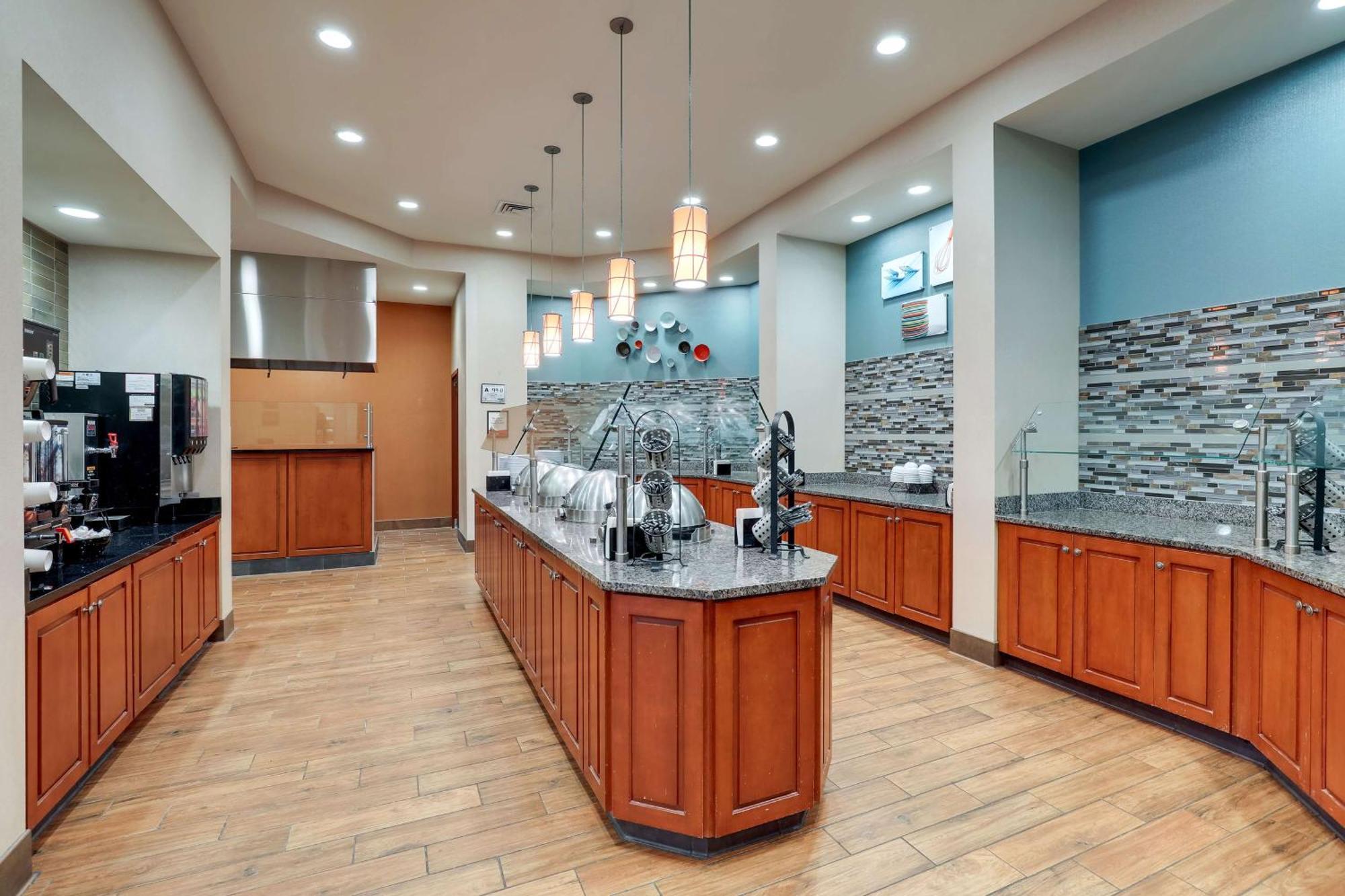 Drury Inn & Suites Charlotte Arrowood Экстерьер фото
