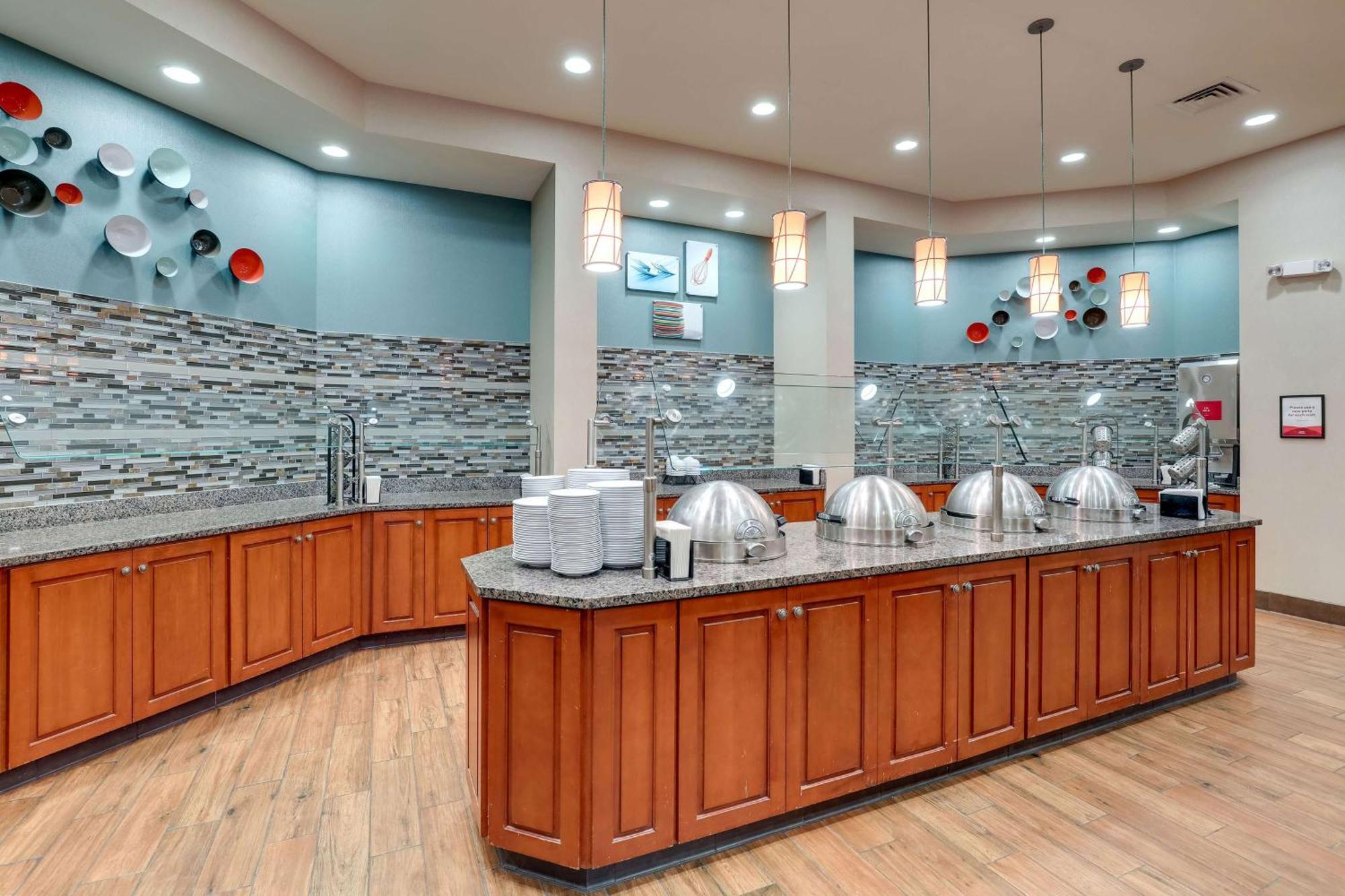 Drury Inn & Suites Charlotte Arrowood Экстерьер фото