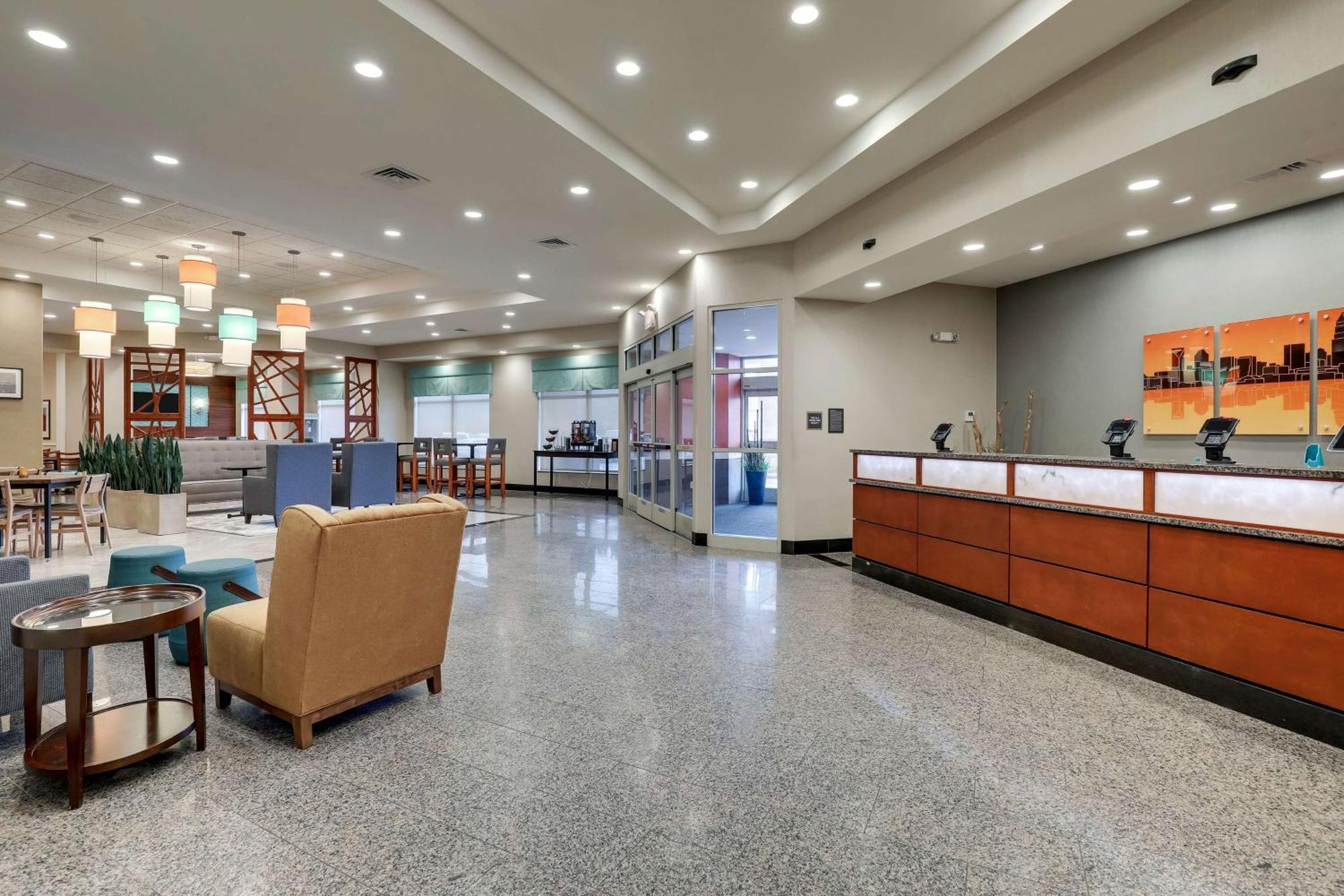 Drury Inn & Suites Charlotte Arrowood Экстерьер фото