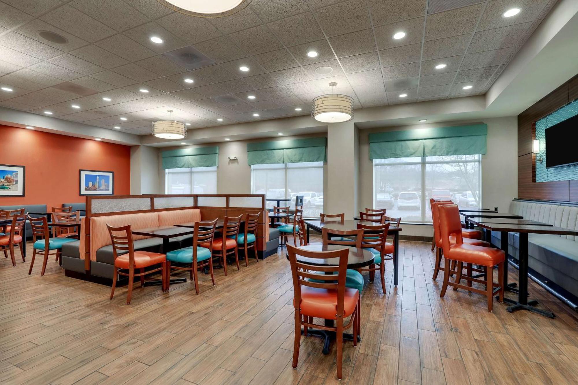 Drury Inn & Suites Charlotte Arrowood Экстерьер фото