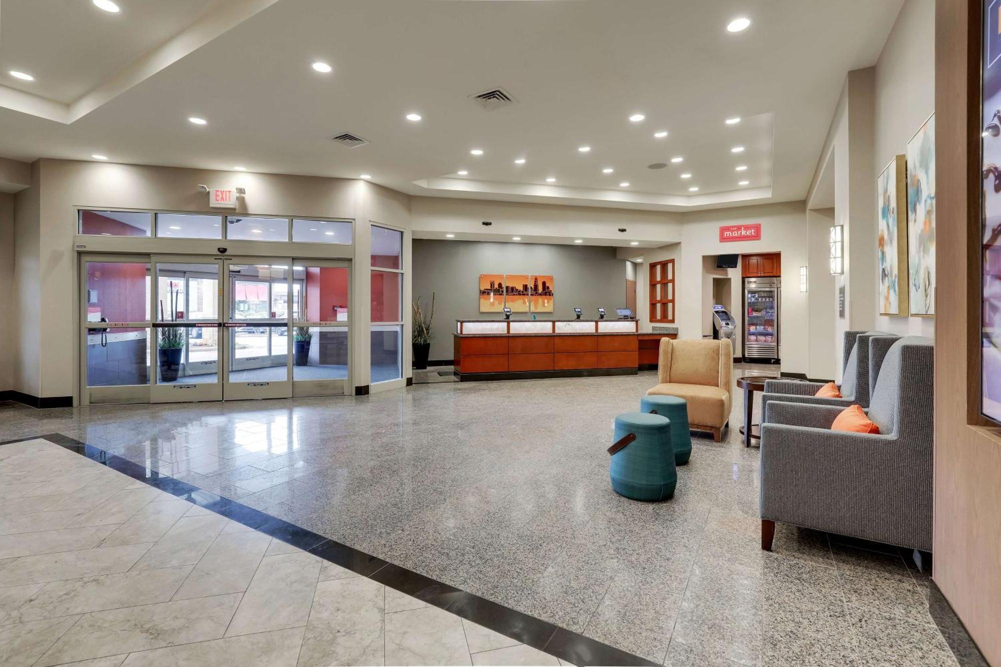 Drury Inn & Suites Charlotte Arrowood Экстерьер фото